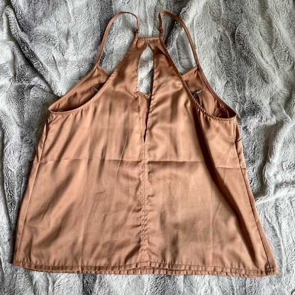 Beautiful ROXY embroidered rose top - such desert vibes - so boho - Picture 3 of 5